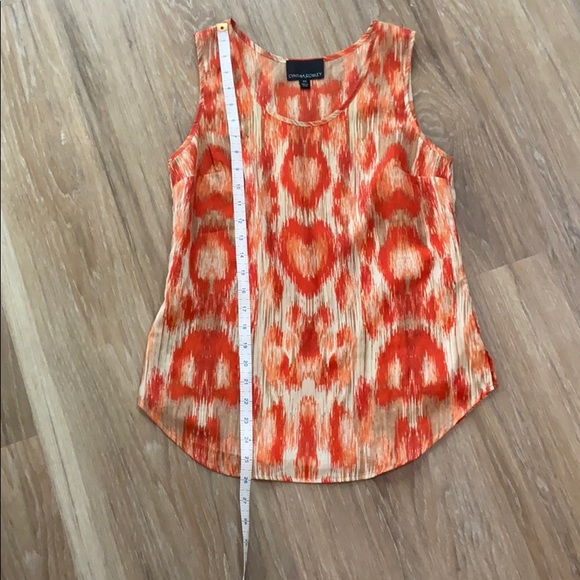 🌸Ikat printed top - Picture 2 of 5